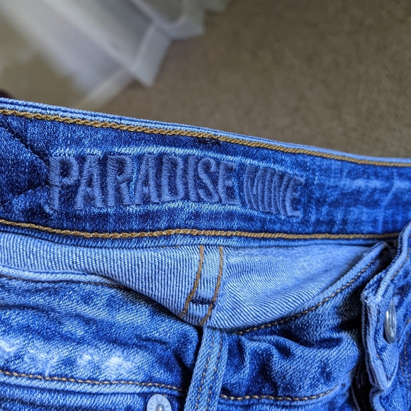Super high rise denim shorts by Paradise Mine - Picture 9 of 9